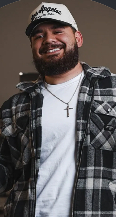 Chris Manzur